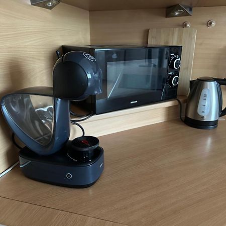 Modern & Cozy Apartment Near Hockey & Football Arena 브라티슬라바 외부 사진